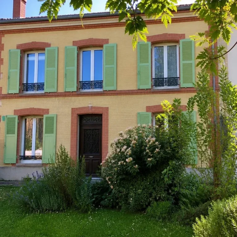 Appartement pour 4 personnes à Vichy, Appartement Belle Époque à Vichy