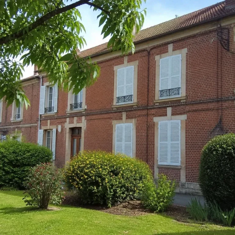 Appartement pour 6 personnes à Migennes, Appartement de Pêche à Migennes