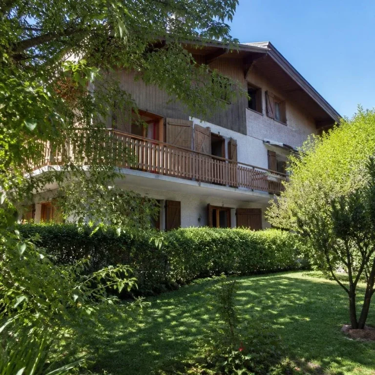 Appartement pour 2 personnes à Thônes, Appartement de Thônes en Fleurs