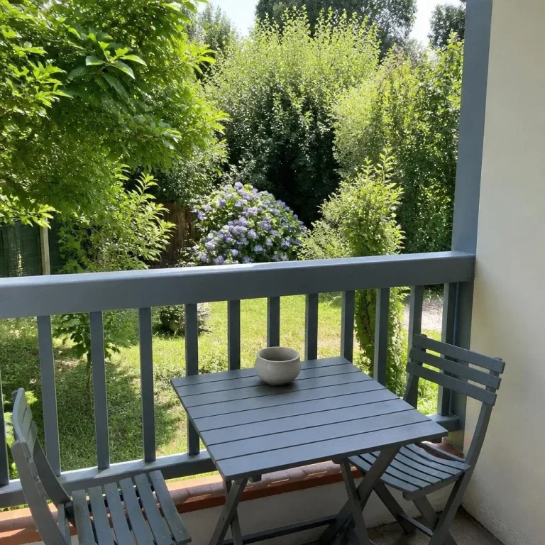 Studio pour 2 personnes à Bardos, Appartement des Pivoines