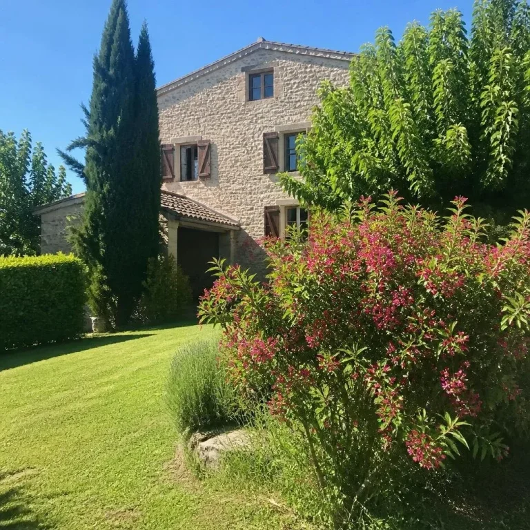 Appartement pour 6 personnes à Grane, Appartement des Vignes à Grane