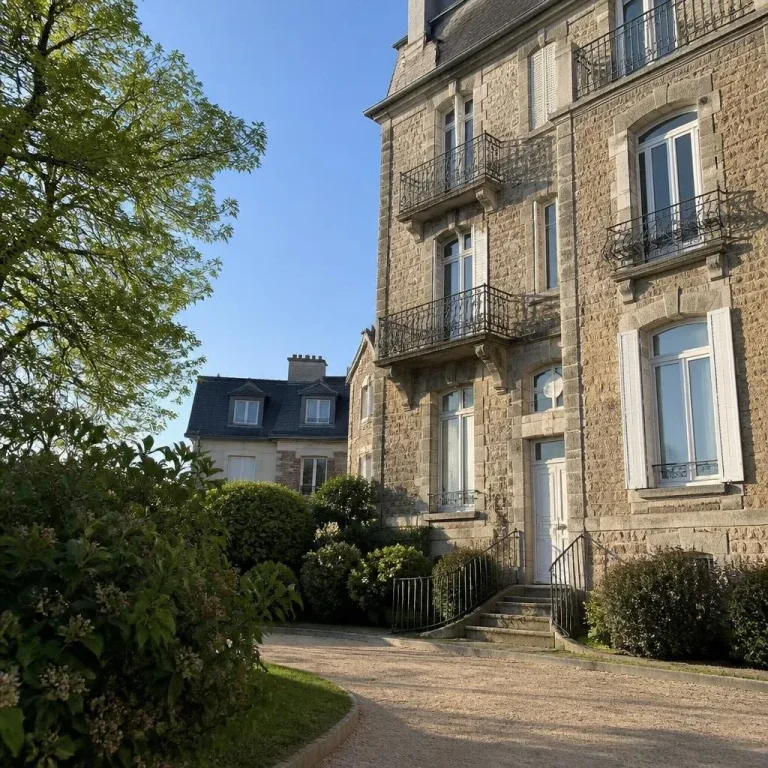 Appartement pour 2 personnes à Dinard, Appartement Élégant à Dinard