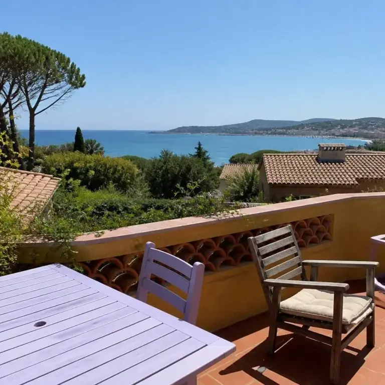 Appartement pour 4 personnes à Cavalaire-sur-Mer, Appartement en front de mer à Cavalaire-sur-Mer