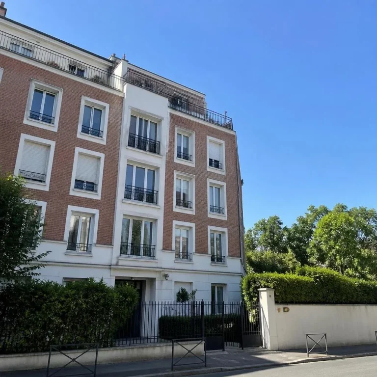 Appartement pour 6 personnes à Rueil-Malmaison, Appartement Lumineux à Rueil-Malmaison