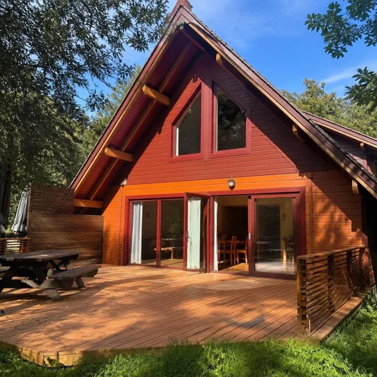 Chalet pour 10 personnes à Condat-en-Combraille, Chalet des Cimes Enneigées
