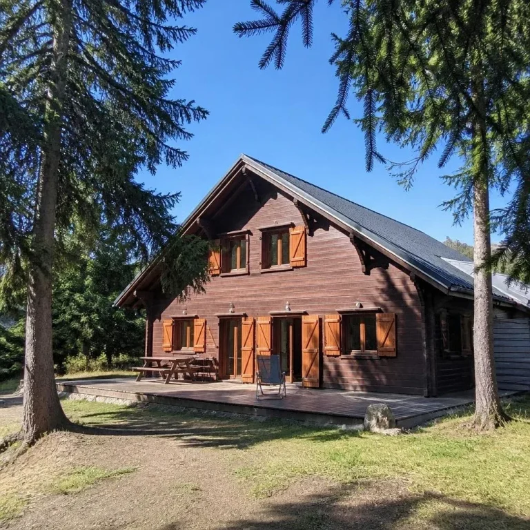 Chalet pour 13 personnes à Besse-et-Saint-Anastaise, Chalet des Sapins à Besse-et-Saint-Anastaise