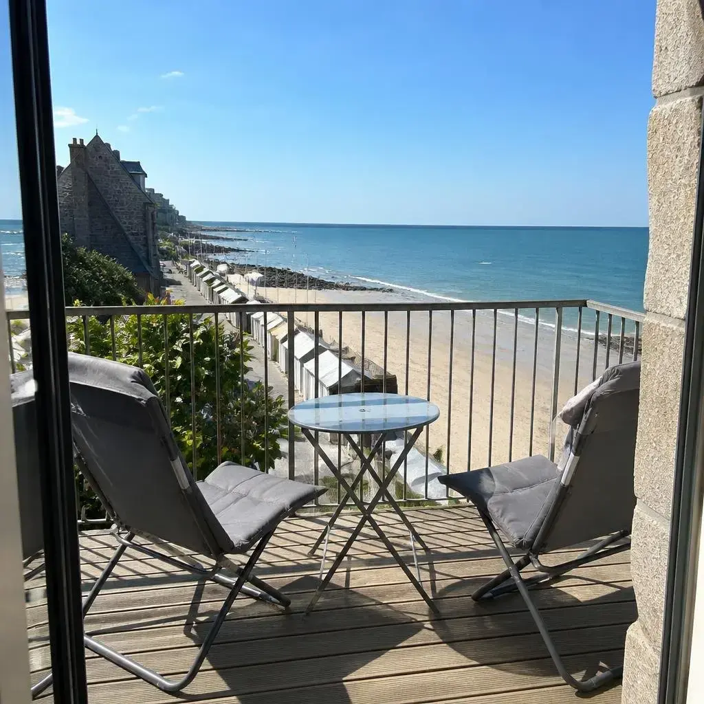 Location vacances Granville photo 1