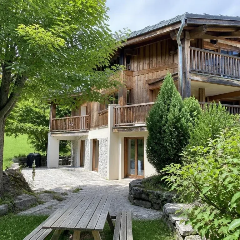 Gîte pour 12 personnes à Brides-les-Bains, Gîte de la Cour Pavée