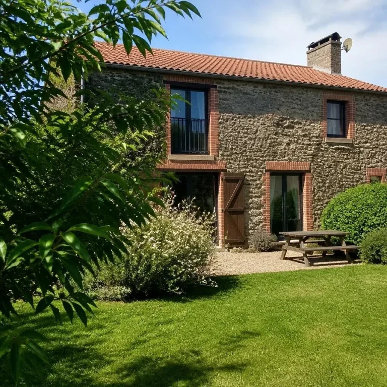 Location Moncoutant-sur-Sèvre pour les vacances et meublé temporaire résultat 4