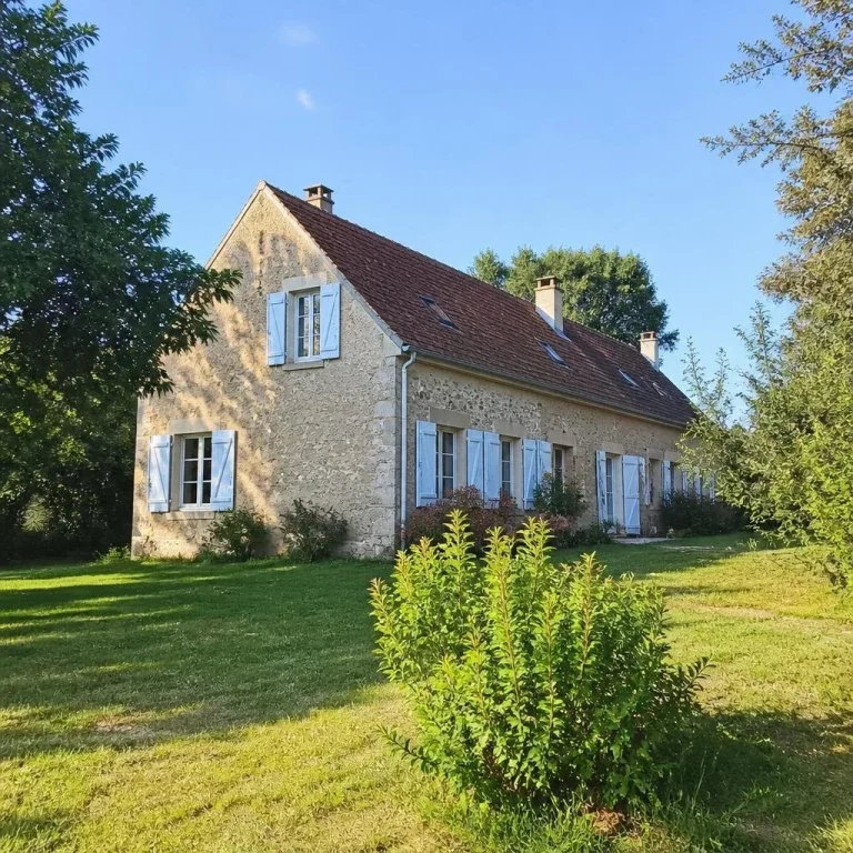 Gîte pour 10 personnes à La Bazoche-Gouet, Gîte des Mésanges