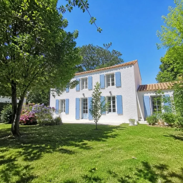 Maison pour 6 personnes à Beaulieu-sous-la-Roche, Maison Authentique à Beaulieu-sous-la-Roche
