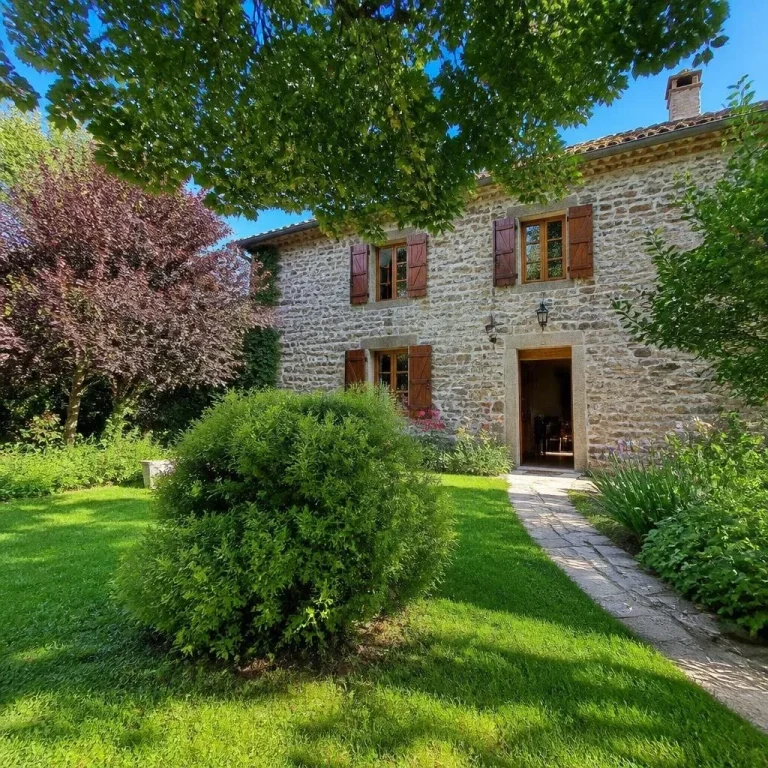 Maison pour 5 personnes à Belmont-de-la-Loire, Maison des Collines à Belmont-de-la-Loire