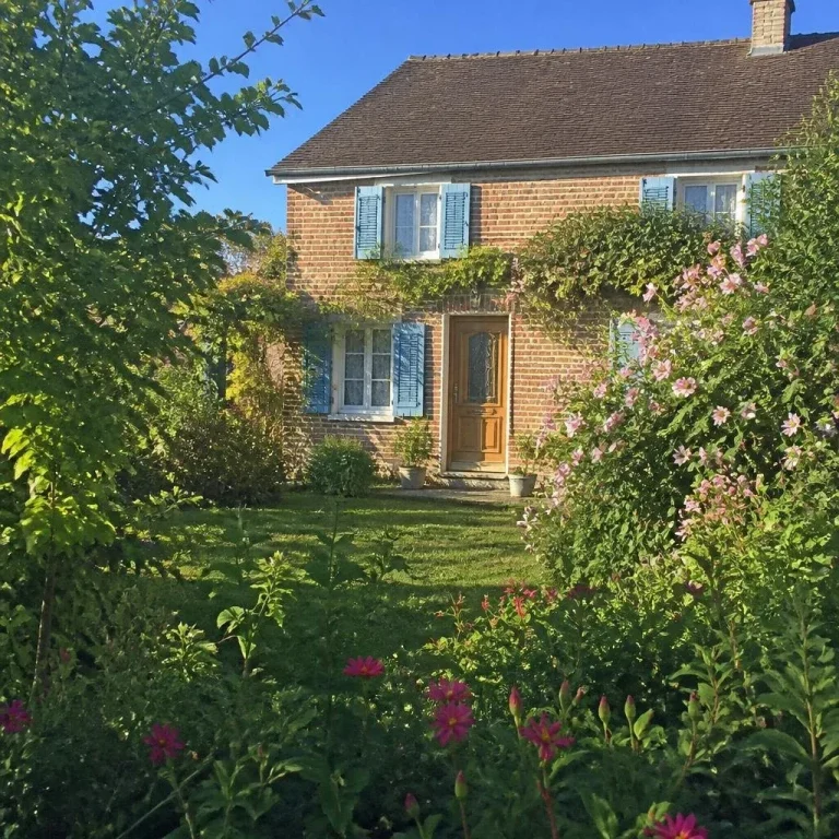 Maison pour 4 personnes à Germigny-l'Évêque, Maison des Fleurs à Germigny