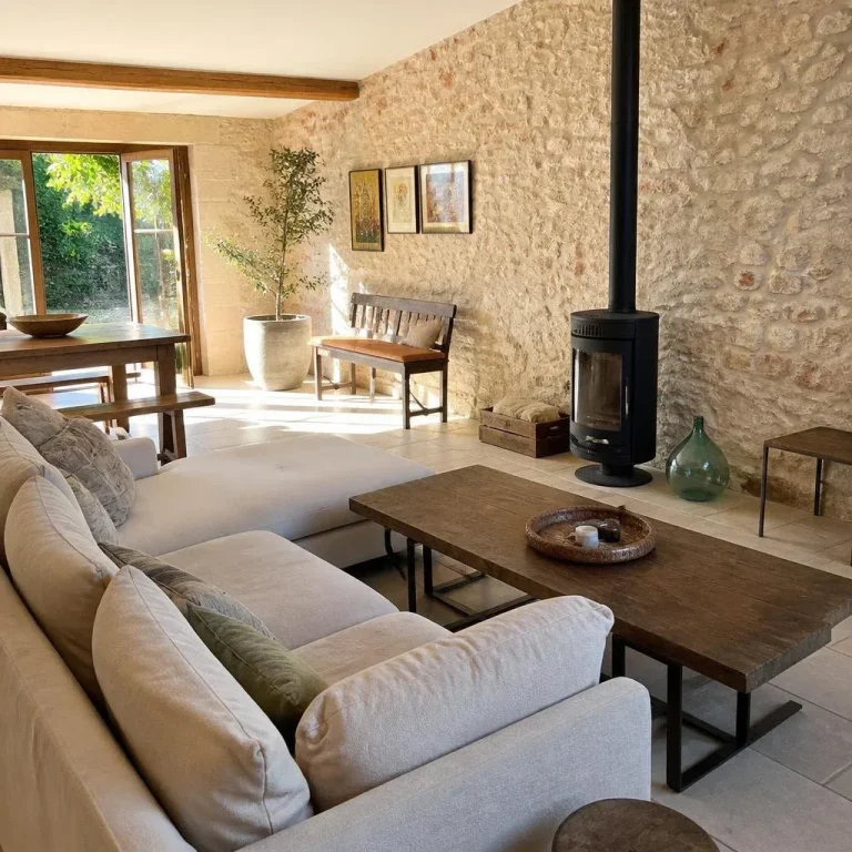 Location vacances Saint-Jean-de-Crieulon photo 2
