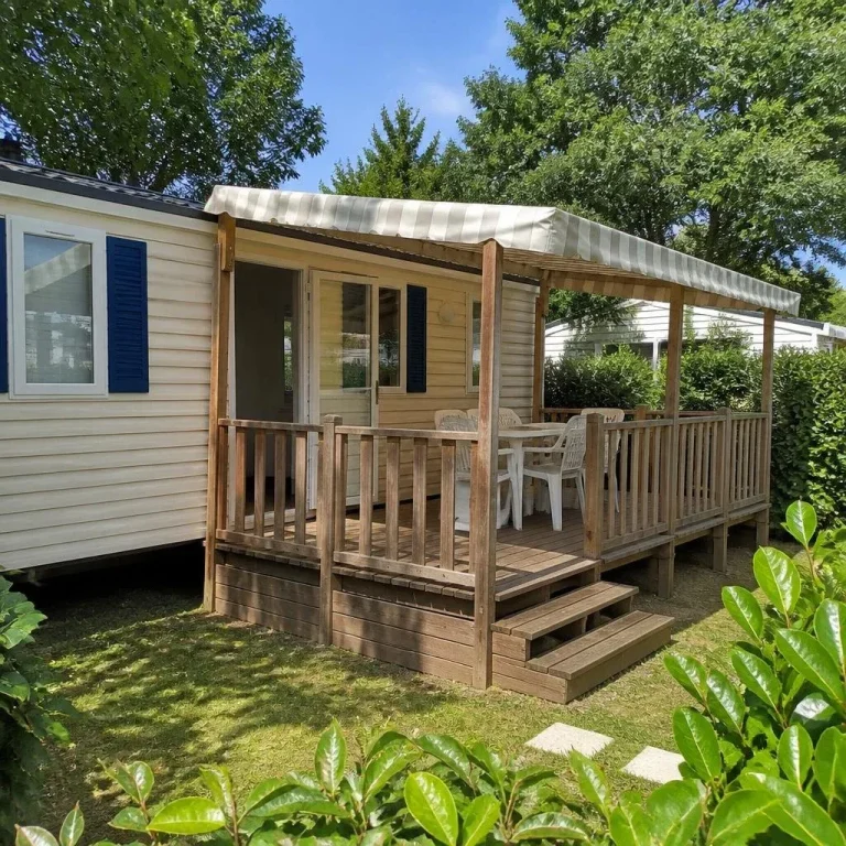 Mobil-home pour 5 personnes à Moussac, Mobil-home des Hirondelles