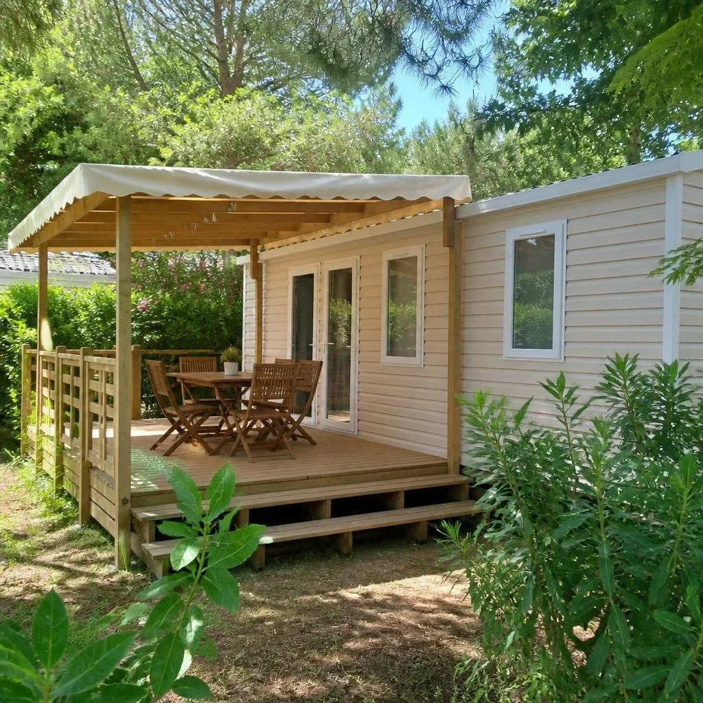 Location vacances Saint-Étienne-du-Grès photo 1
