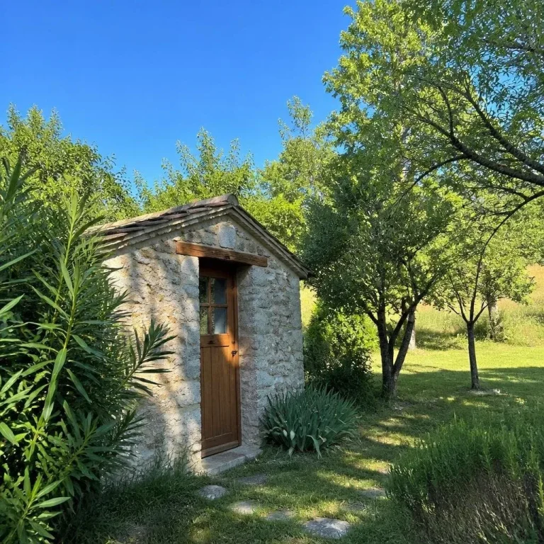 Studio pour 2 personnes à Romeyer, Studio des Écureuils