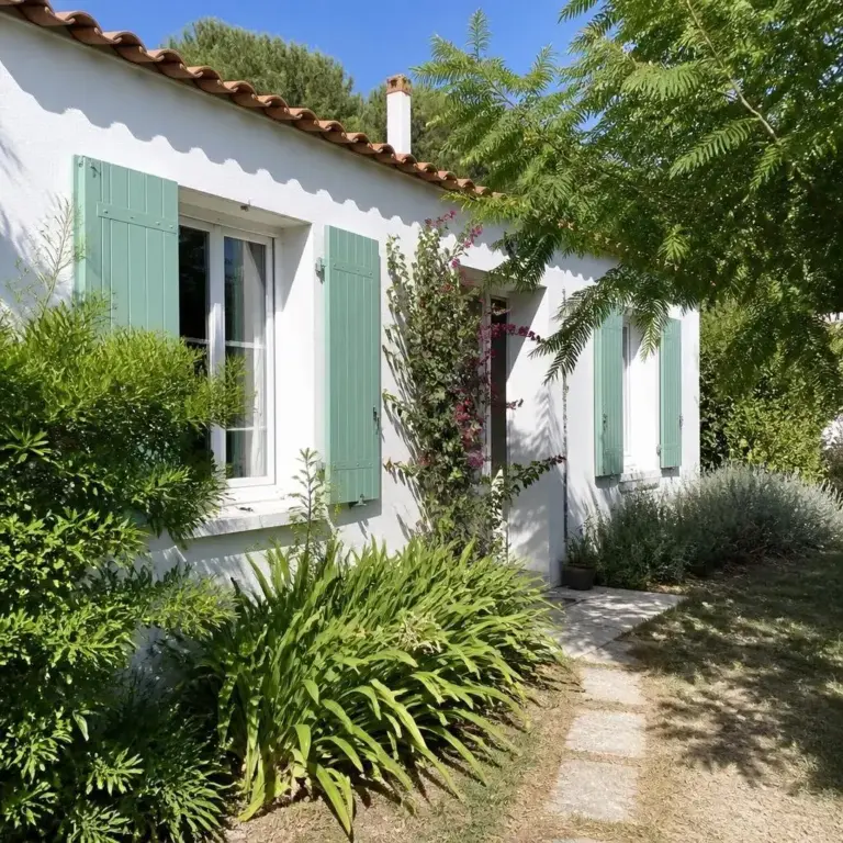 Villa pour 8 personnes à Le Grand-Village-Plage, Villa confortable avec piscine et jardin