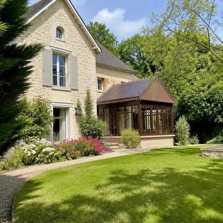 Villa pour 12 personnes à Montfort-le-Gesnois, Villa des Cyclistes