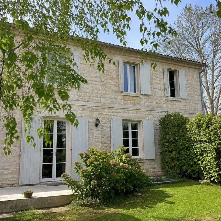 Villa pour 6 personnes à Léognan, Villa des Poutres Anciennes